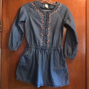 Girls dress